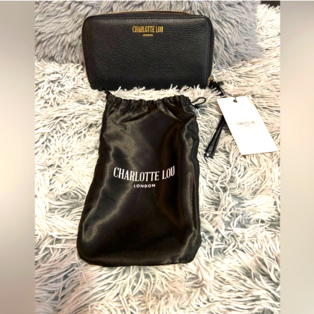 CHARLOTTE LOU Black Gold leather CLUTCH  wristlet with dust bag NWT NEW WITH TAG